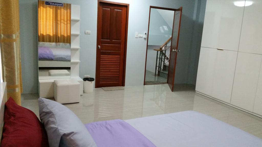 Feriehus Hua-hin บ้านพักริมทะเลหัวหิน Hua Hin